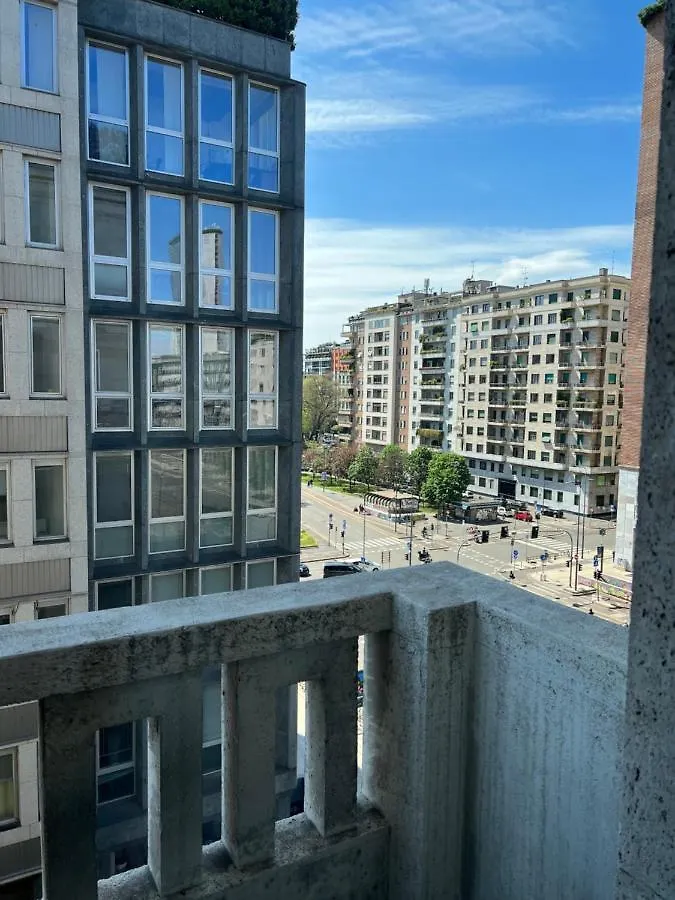 Rebecca'S Milano Collection: Repubblica Apartment